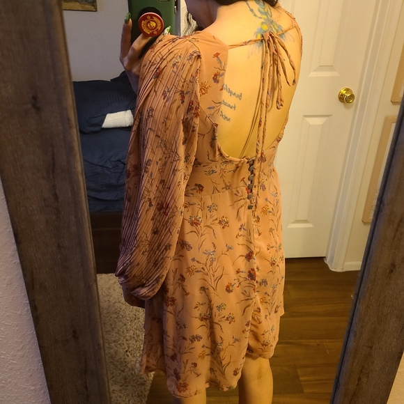 Urban Outfitters Puff sleeve floral open ba… - Picture 6 of 15